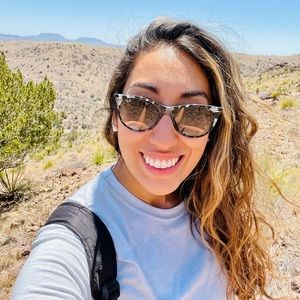 Meet your Posher, Daniela